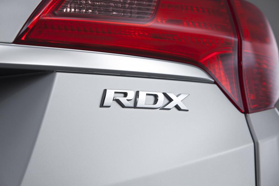 Логотип Acura RDX Prototype (TB4) 2012 года  (фото 2 из 9)